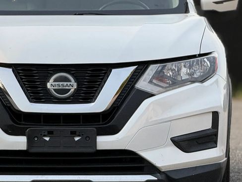 Used 2019 Nissan Rogue SV FWD image 12