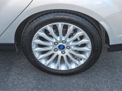 Used 2012 Ford Focus Titanium image 13