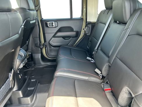 New 2025 Jeep Wrangler Unlimited Rubicon w/ Technology Group image 10