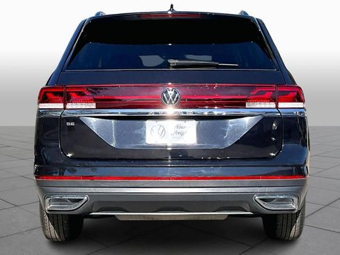 Certified 2024 Volkswagen Atlas SE image 4