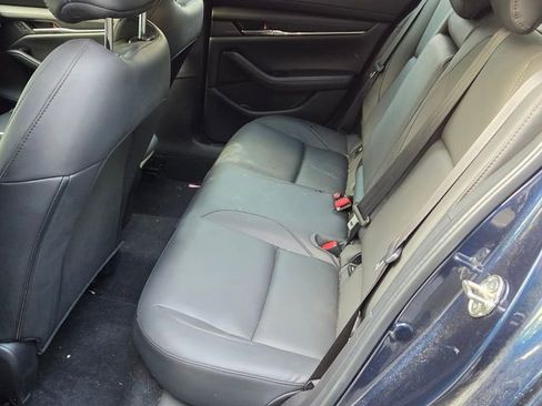 Used 2023 MAZDA MAZDA3 s FWD image 11