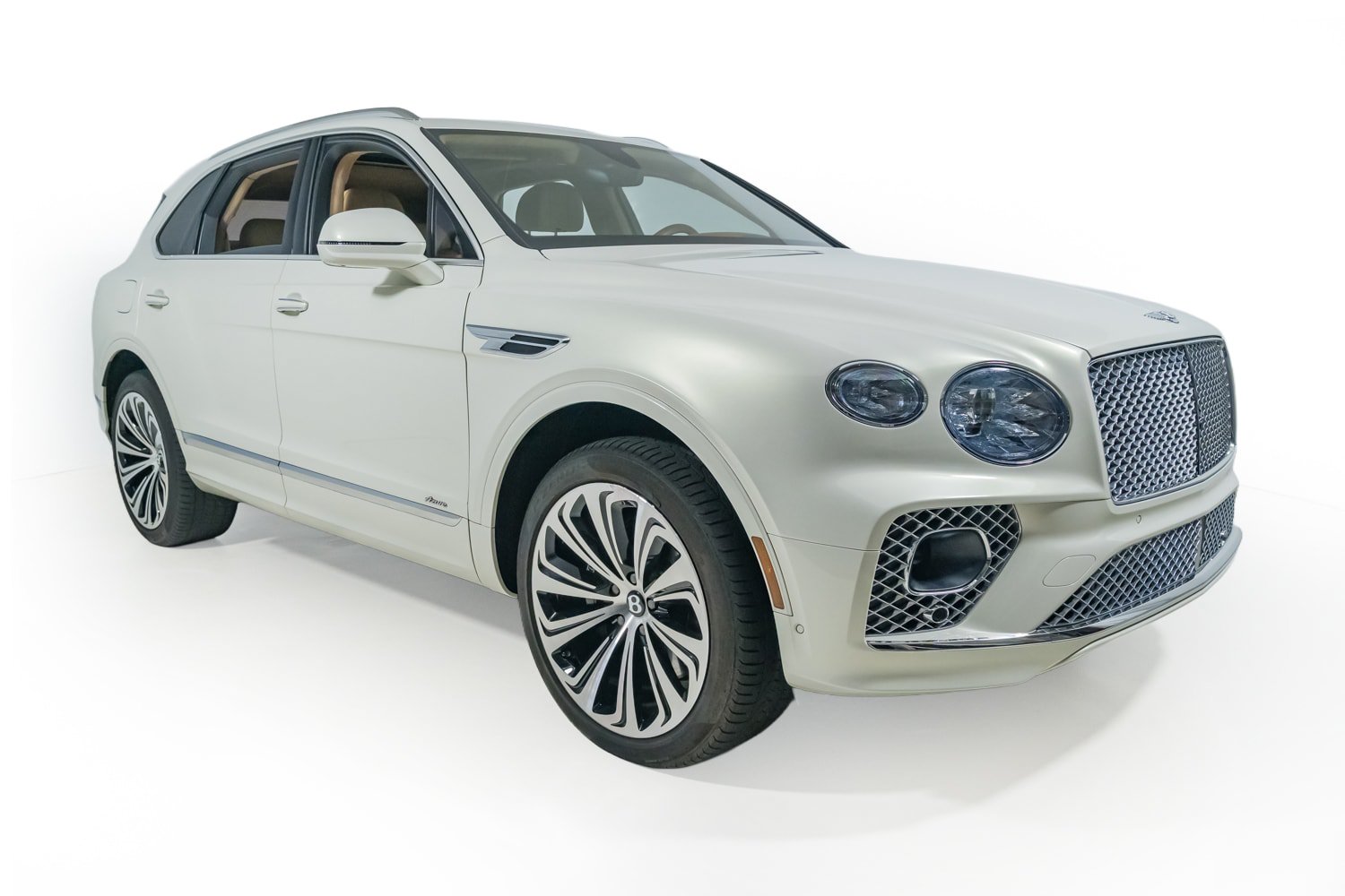 Used 2023 Bentley Bentayga AWD/4WD image 11