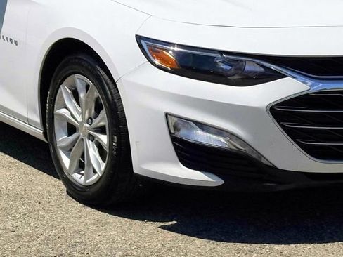 Used 2022 Chevrolet Malibu LT FWD image 9