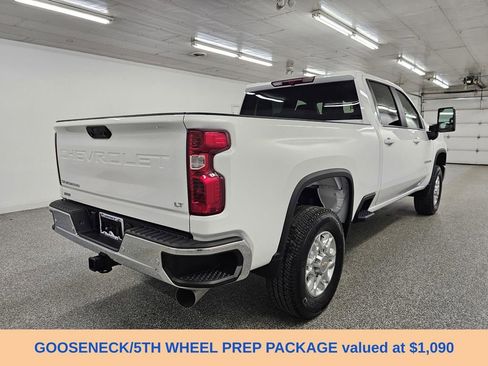 Used 2025 Chevrolet Silverado 2500 LT w/ All Star Edition AWD/4WD image 4