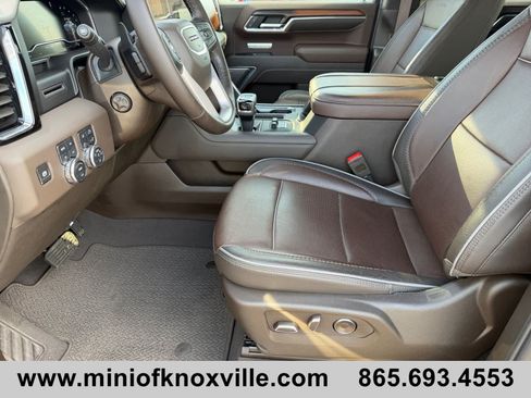 Used 2025 GMC Sierra 1500 Denali AWD/4WD image 11