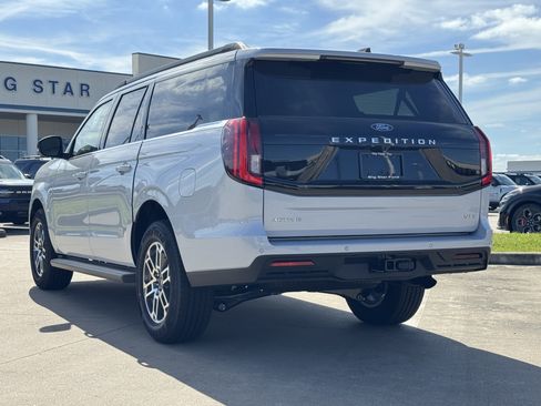 New 2026 Ford Expedition Max Active image 8