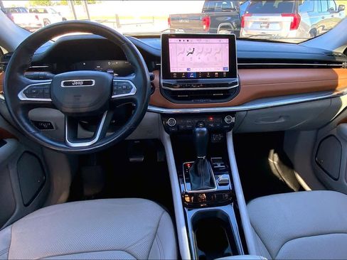 Used 2022 Jeep Compass Limited w/ Elite Group AWD/4WD image 15