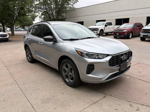 Used 2024 Ford Escape ST-Line AWD/4WD image 7