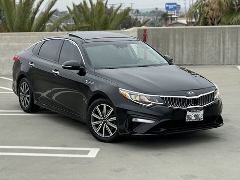 Used 2019 Kia Optima LX w/ LX Premium Package image 3