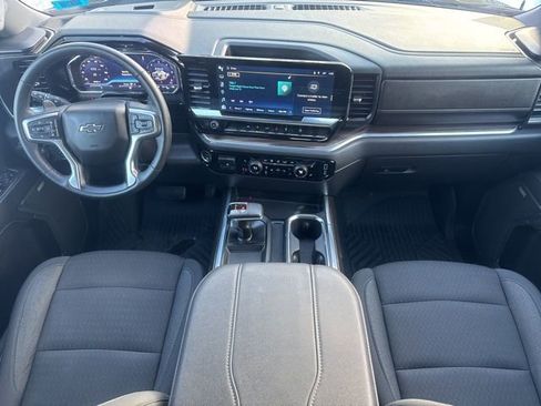 Used 2024 Chevrolet Silverado 1500 LT Trail Boss w/ Convenience Package II image 32