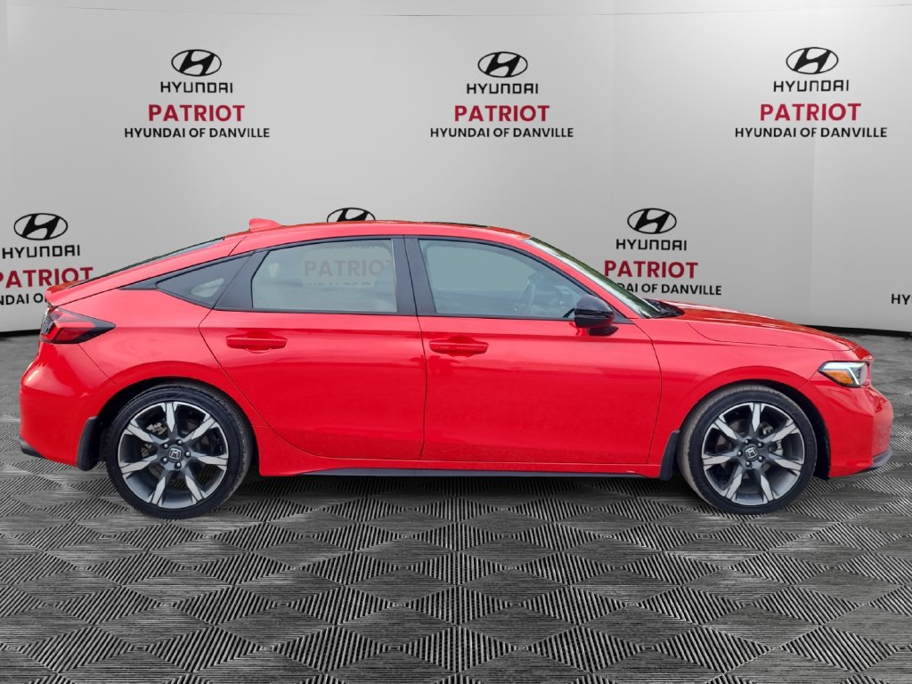 Used 2025 Honda Civic Sport Touring image 2