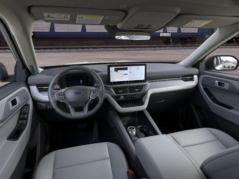 New 2026 Ford Explorer Active w/ Active Comfort Package AWD/4WD image 7