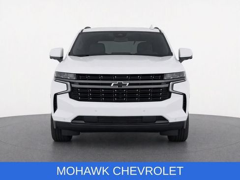 Used 2022 Chevrolet Suburban RST w/ Luxury Package AWD/4WD image 6