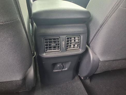 Used 2023 Toyota RAV4 LE AWD/4WD image 15