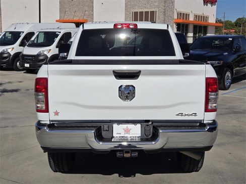 Used 2024 RAM 2500 Tradesman w/ Chrome Appearance Group image 5