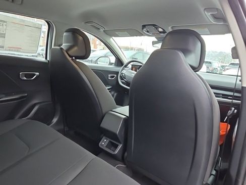 New 2026 Kia K4 LXS image 17