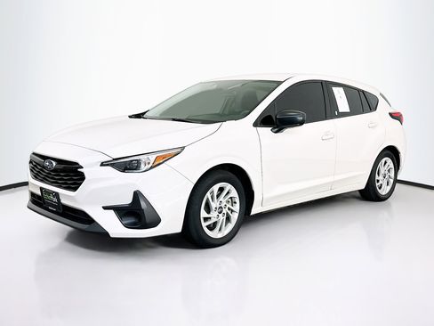 Used 2024 Subaru Impreza 2.0i image 3