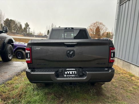 Used 2024 RAM 2500 Limited image 7