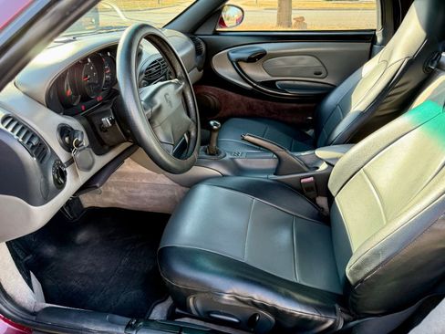 Used 1998 Porsche Boxster image 14