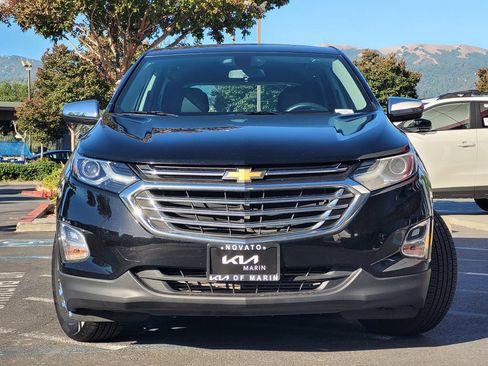 Used 2018 Chevrolet Equinox LT FWD image 2