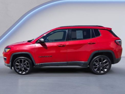 Used 2021 Jeep Compass Latitude AWD/4WD image 2