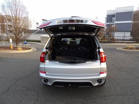 Used 2013 BMW X5 xDrive35d image 11