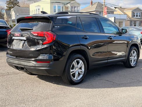 Used 2018 GMC Terrain SLE w/ Infotainment Package I AWD/4WD image 5