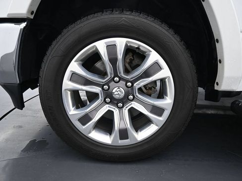 Used 2022 RAM 1500 Limited w/ Off Road Group AWD/4WD image 14