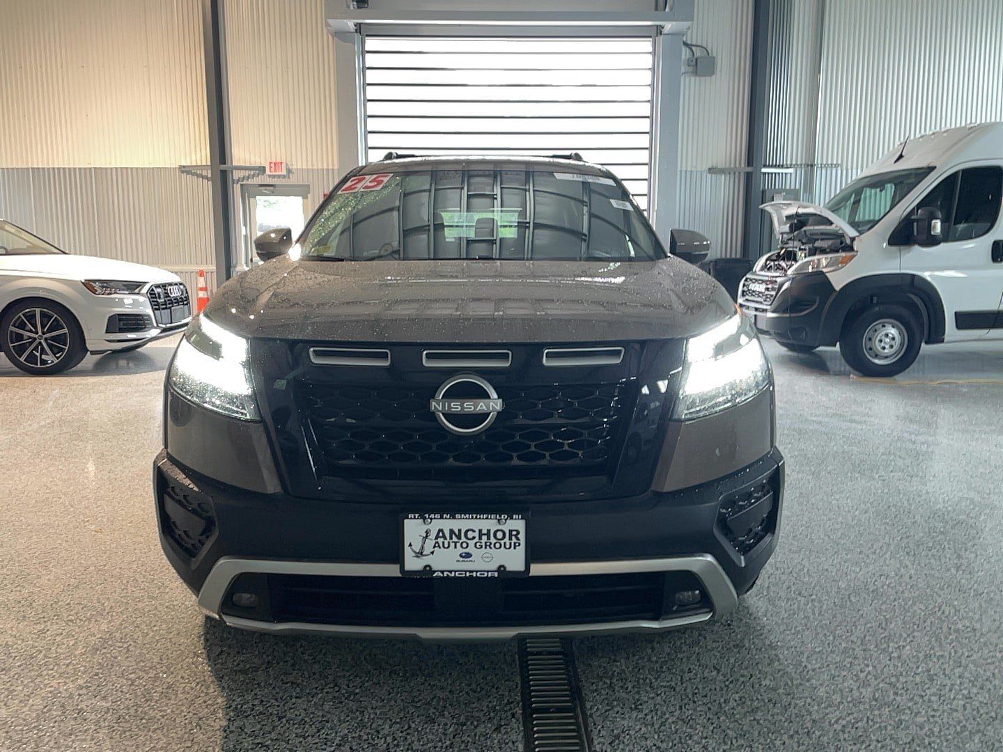 Used 2025 Nissan Pathfinder Rock Creek AWD/4WD image 2