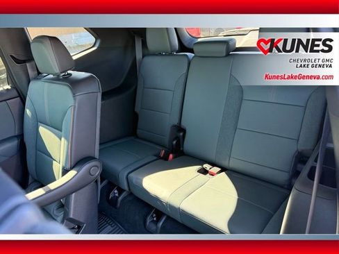New 2026 GMC Acadia AT4 w/ LPO, Floor Liner Package image 14