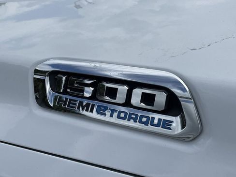Used 2024 RAM 1500 Laramie image 8