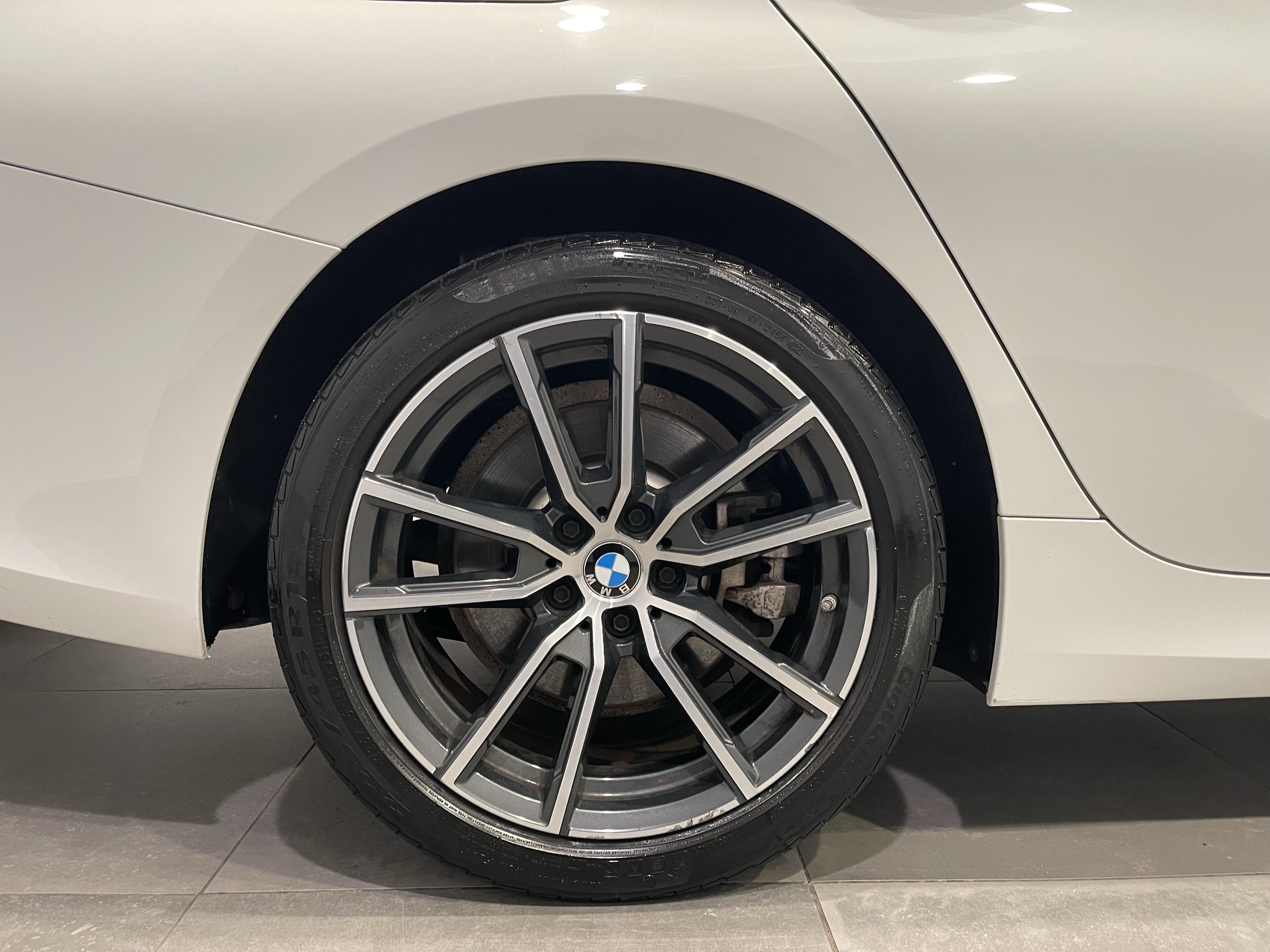 Used 2019 BMW 330i xDrive Sedan w/ Convenience Package AWD/4WD image 9