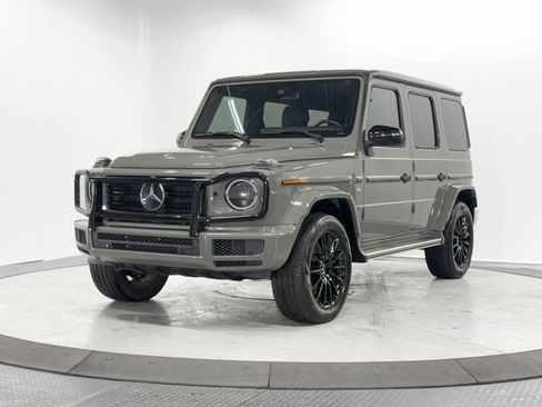 Used 2023 Mercedes-Benz G 550 image 3