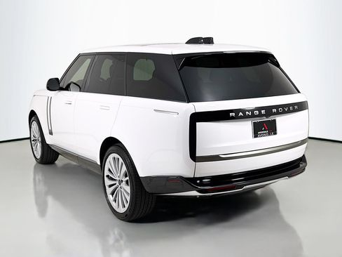 Used 2025 Land Rover Range Rover SE AWD/4WD image 5