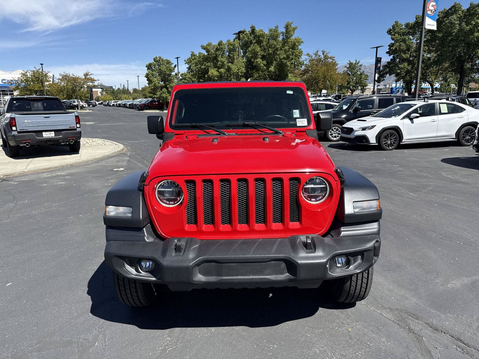 Used 2020 Jeep Wrangler Unlimited Sport S AWD/4WD image 3