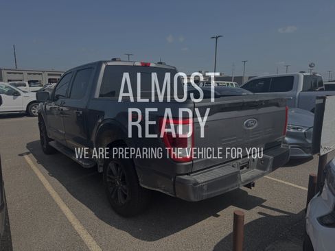 Used 2022 Ford F150 Lariat w/ Equipment Group 502A High AWD/4WD image 3