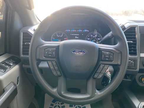 Used 2022 Ford F350 XLT w/ XLT Premium Package image 15