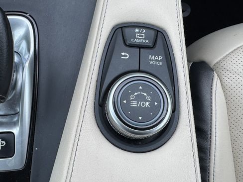 Used 2019 INFINITI QX50 Essential w/ Premium Heat Package image 22