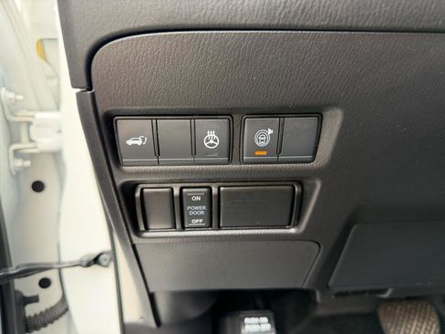 Used 2023 Nissan Armada Platinum w/ Captain's Chairs Package RWD image 30