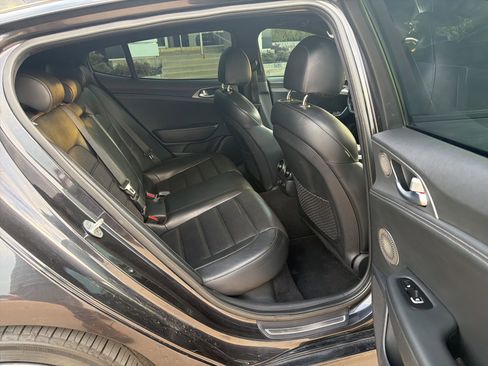 Used 2019 Kia Stinger GT2 image 22