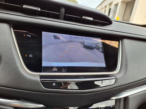 Certified 2025 Cadillac XT5 Premium Luxury image 25