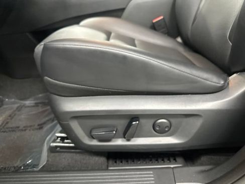 Used 2023 Nissan Rogue SV w/ SV Premium B Package AWD/4WD image 11