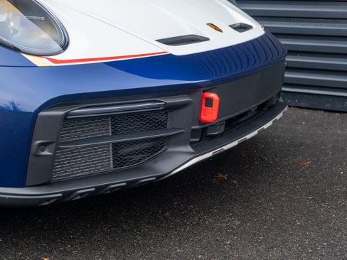 Certified 2024 Porsche 911 Dakar image 48