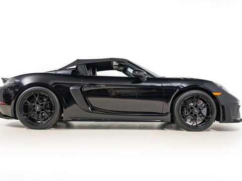 Used 2024 Porsche 718 Boxster Spyder RS w/ Light Design Package image 17