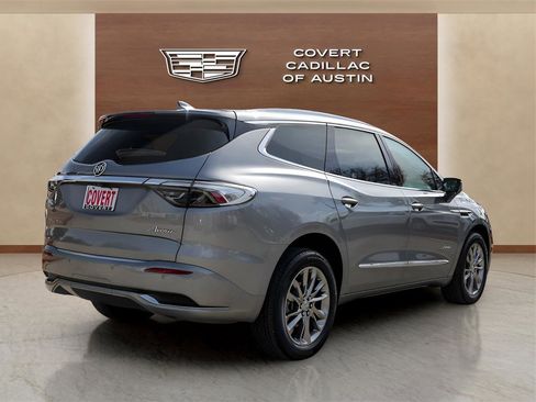 Used 2024 Buick Enclave Avenir w/ Avenir Technology Package image 4