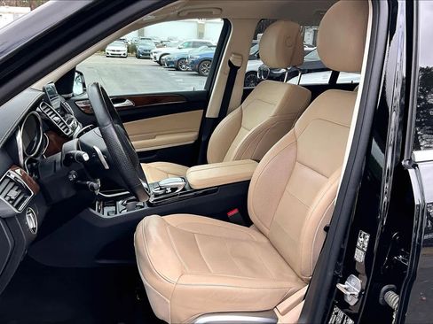 Used 2019 Mercedes-Benz GLS 550 4MATIC image 8