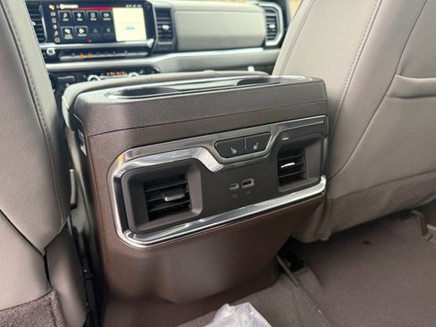 New 2026 GMC Sierra 2500 SLT w/ Max Trailering Package image 18