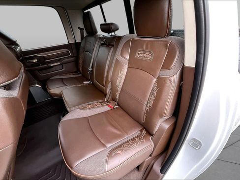 Used 2025 RAM 2500 Limited AWD/4WD image 19
