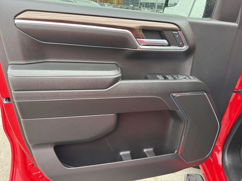 Used 2023 Chevrolet Silverado 1500 RST image 15