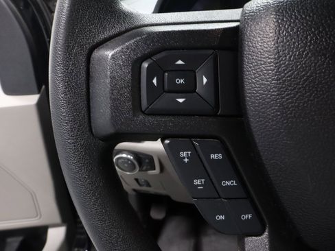 Used 2020 Ford F350 XLT w/ XLT Premium Package image 27